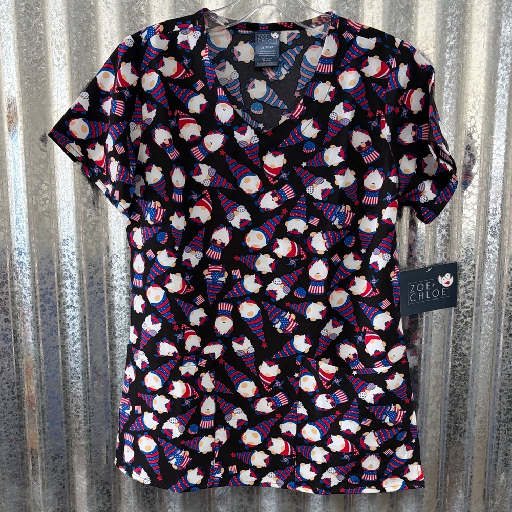 Zoe+Chloe-Women's-print scrub top-XS